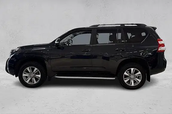 Toyota Land Cruiser 2016 photo 2
