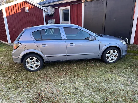 Opel Astra 2007 photo 2