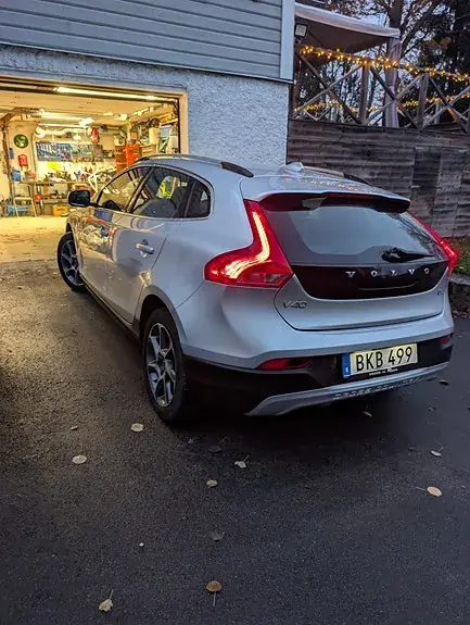 Volvo V40 Cross Country 2016 photo 3