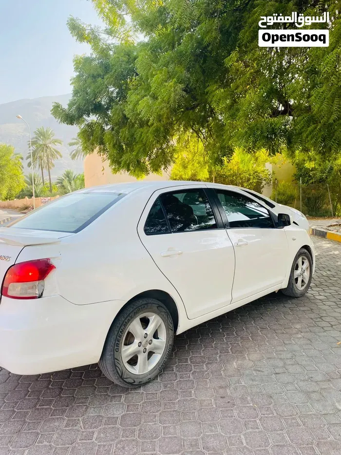 Toyota Yaris 2008 photo 3