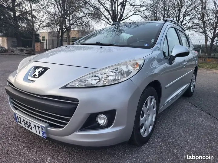 Peugeot 207