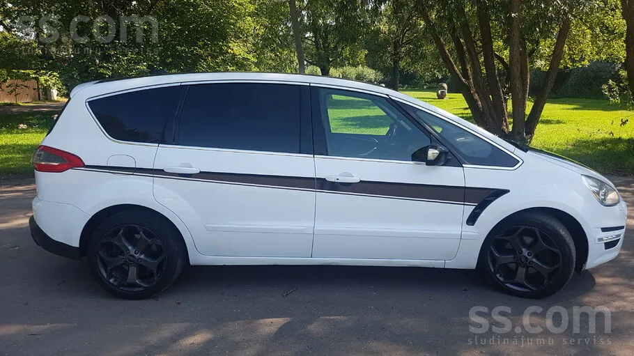 Ford S-Max 2010 photo 4