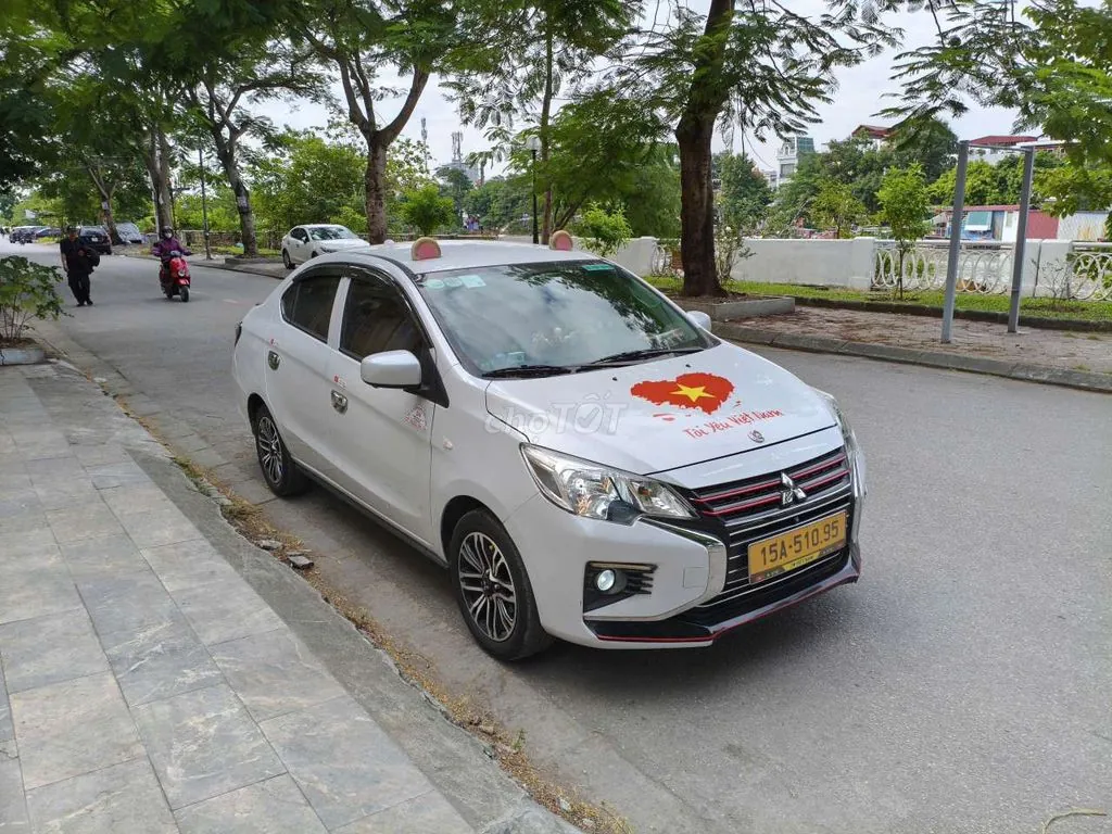 Mitsubishi Attrage 2024 photo 4