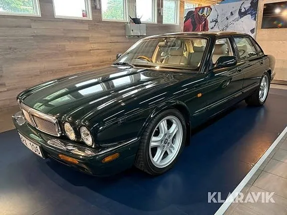 Jaguar Xj