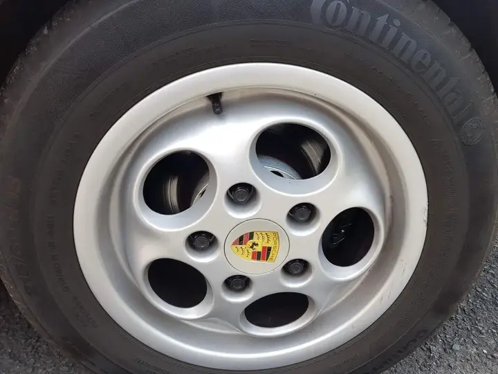 Porsche 944 1986 photo 3