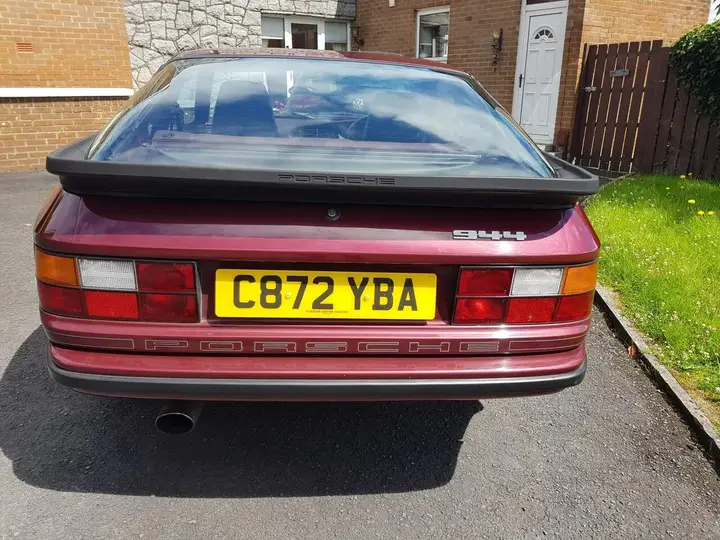 Porsche 944 1986 photo 5