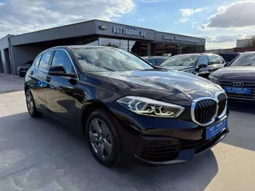 BMW 1 Series 2023 photo 3