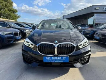 BMW 1 Series 2023 photo 2