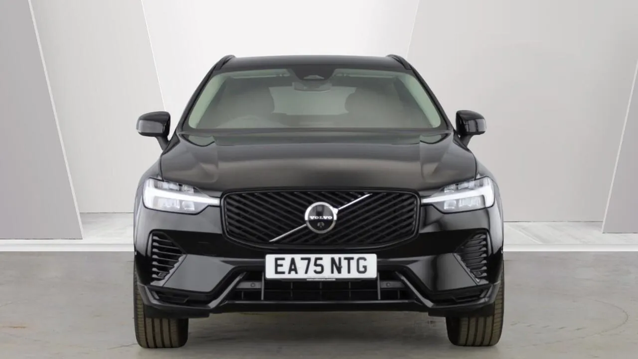 Volvo Xc60 2025 photo 2