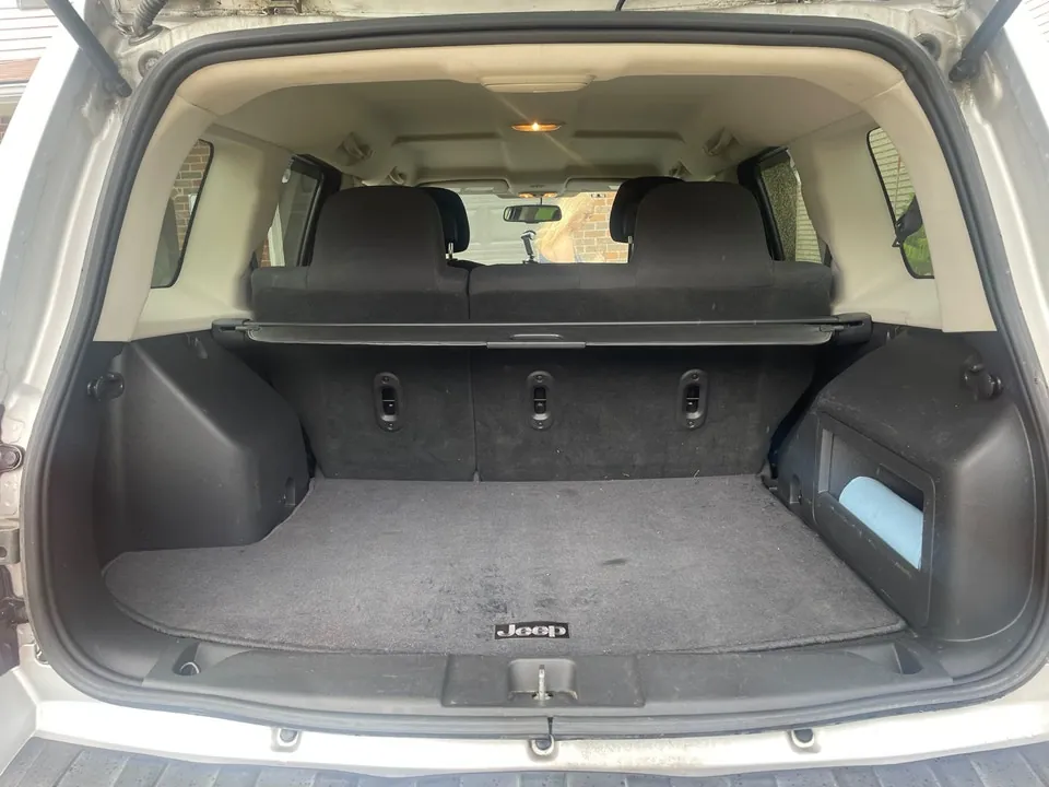 Jeep Patriot 2010 photo 4