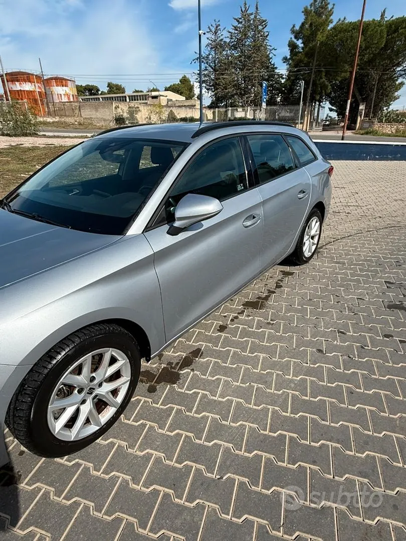 Seat Leon 2023 photo 3