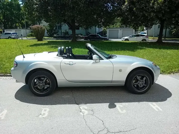 Mazda Mx-5 2007 photo 3