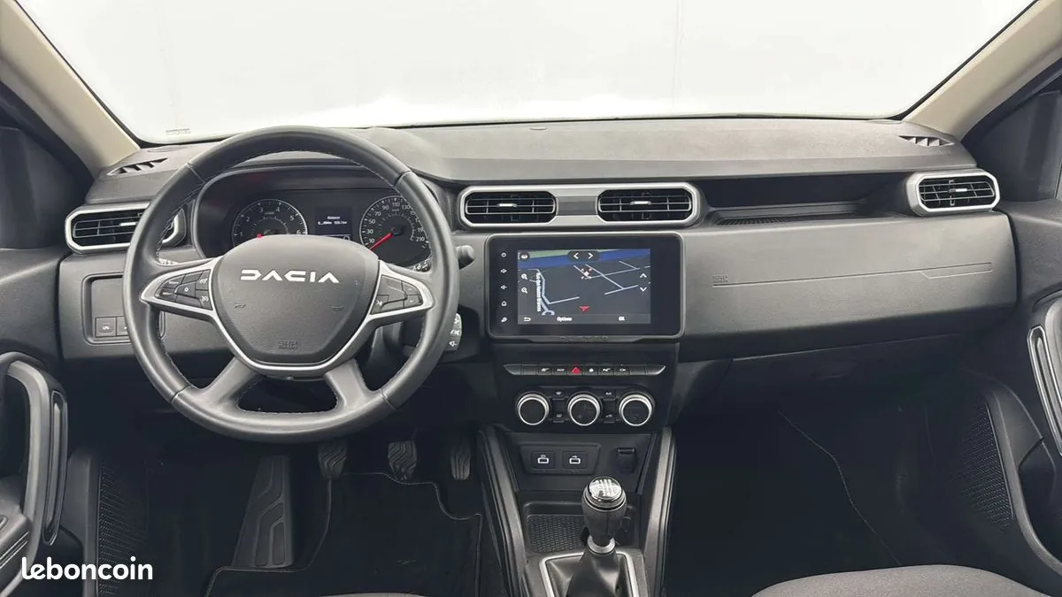 Dacia Duster 2023 photo 3
