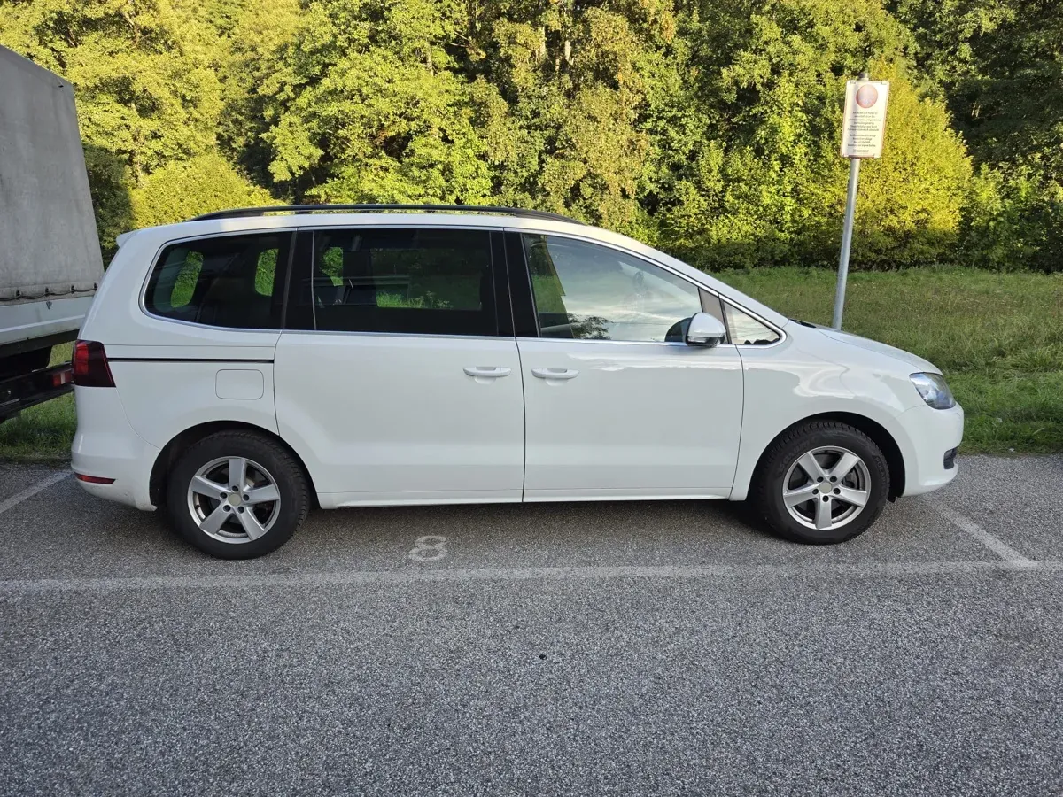 Volkswagen Sharan 2017 photo 2
