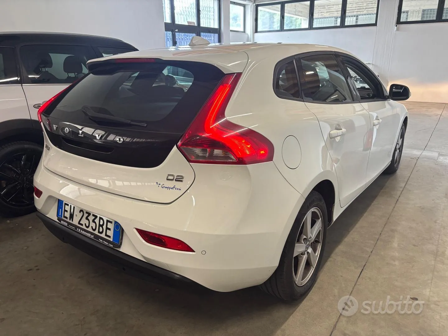 Volvo V40 2014 photo 4