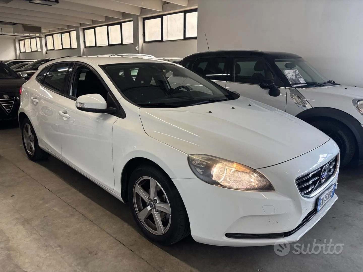Volvo V40 2014 photo 3
