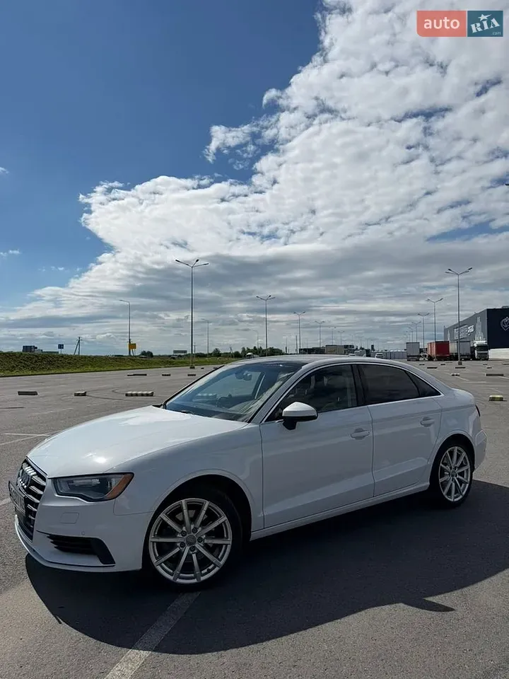 Audi A3 2015 photo 3