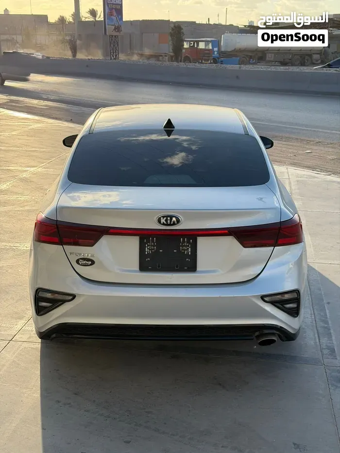 Kia Forte 2020 photo 2