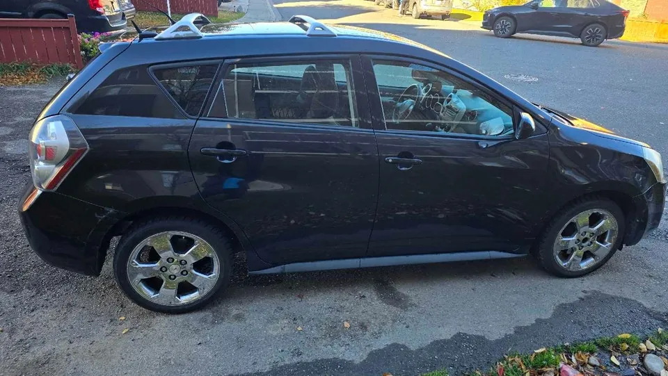 Pontiac Vibe 2010 photo 4