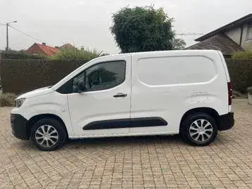 Peugeot Partner 2024 photo 2