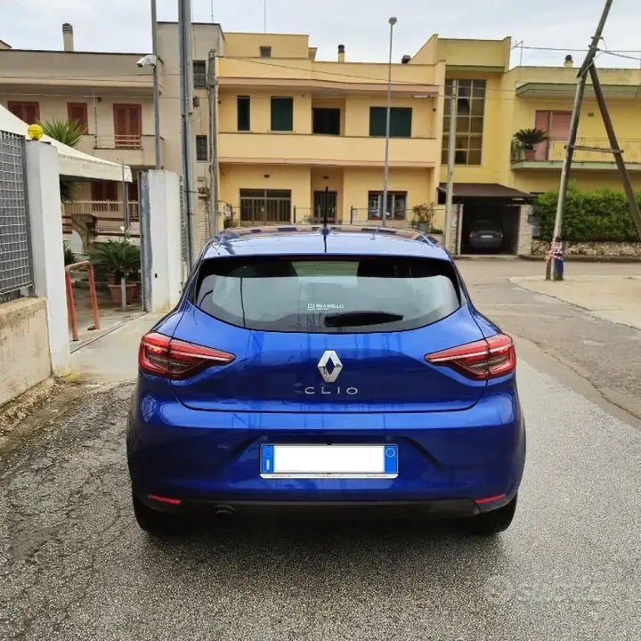 Renault Clio 2022 photo 3