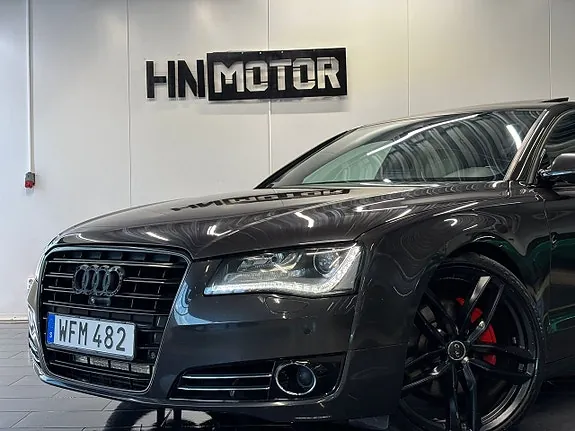 Audi A8 2013 photo 2