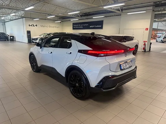 Toyota C-Hr 2024 photo 2