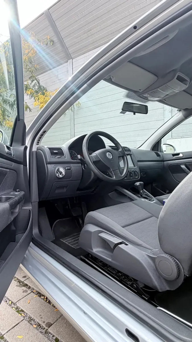 Volkswagen Golf 2007 photo 2