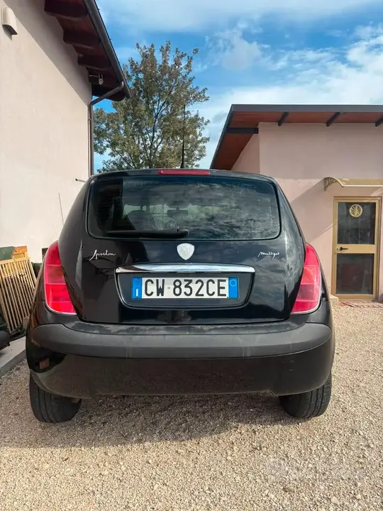 Lancia Ypsilon 2005 photo 3