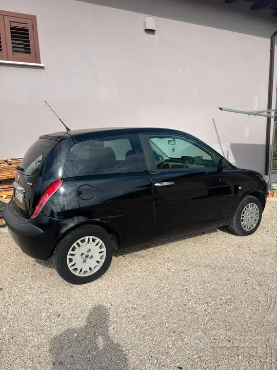 Lancia Ypsilon 2005 photo 2
