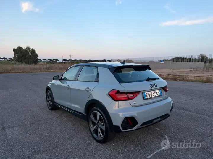 Audi A1 2024 photo 3