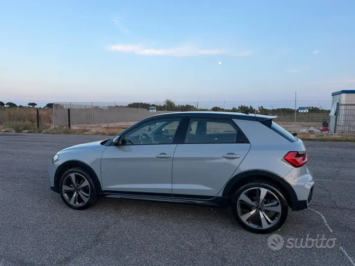 Audi A1 2024 photo 4