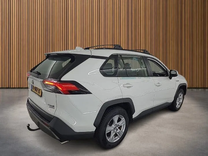 Toyota Rav4 2021 photo 2