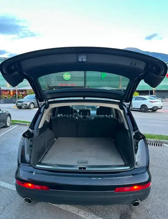 Audi Q7 2008 photo 3