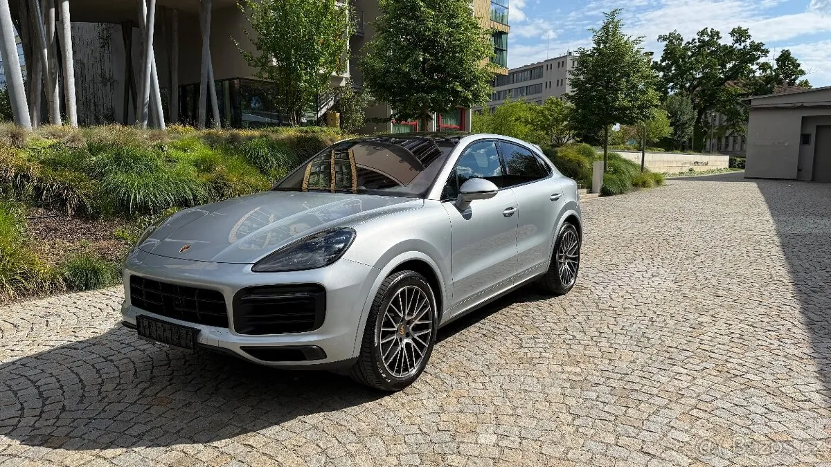 Porsche Cayenne 2022 photo 2