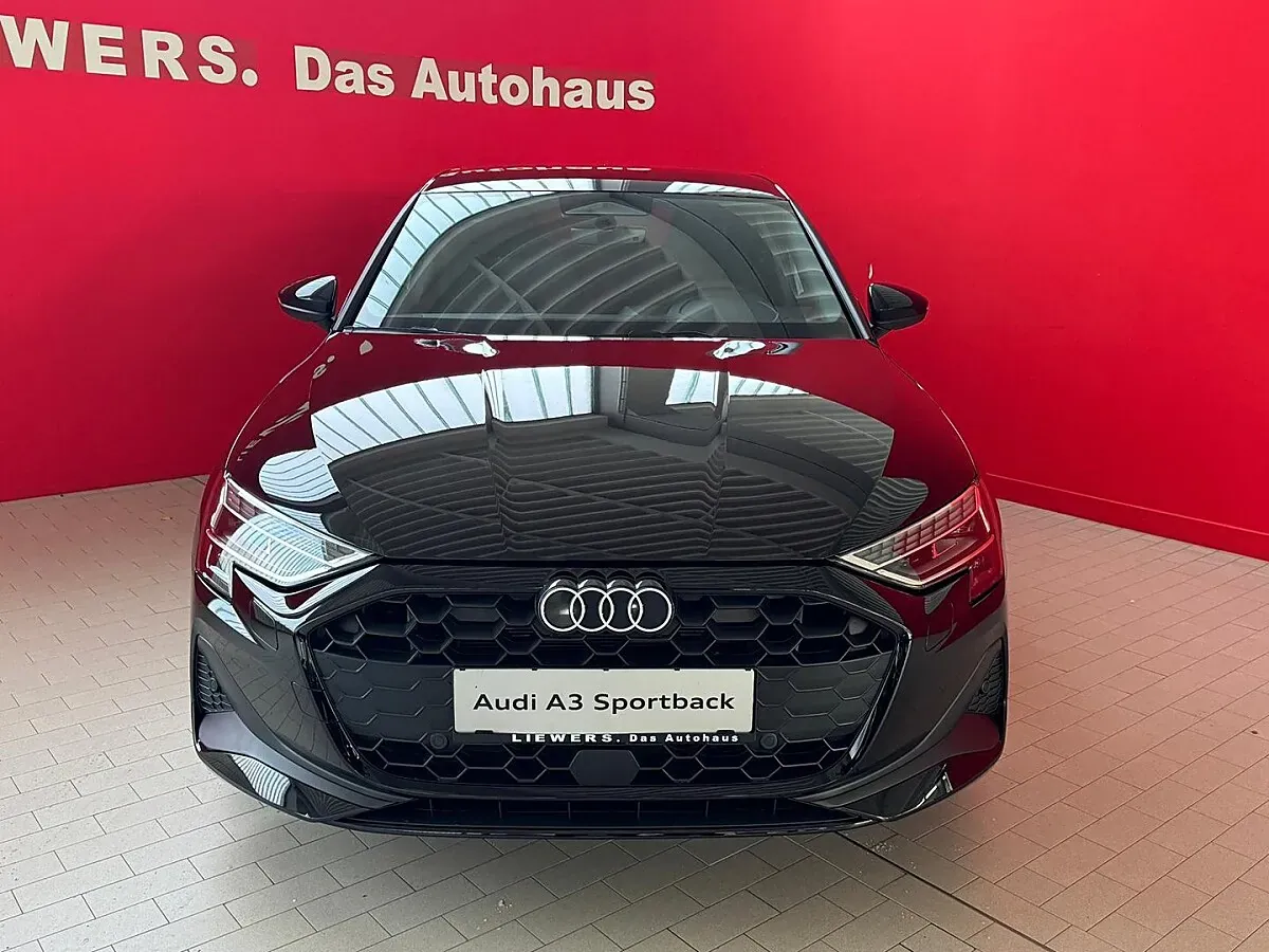 Audi A3 2026 photo 2