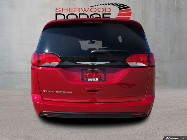 Chrysler Grand Caravan 2026 photo 3