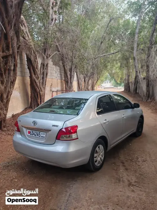 Toyota Yaris 2012 photo 3
