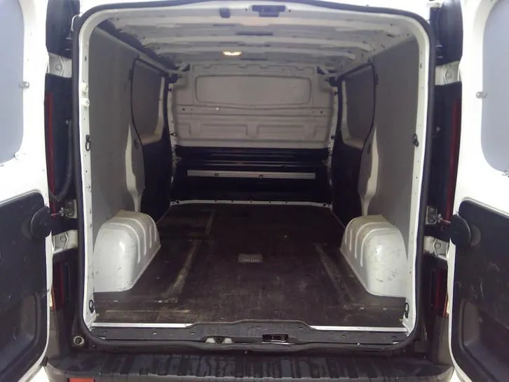 Renault Trafic 2021 photo 3