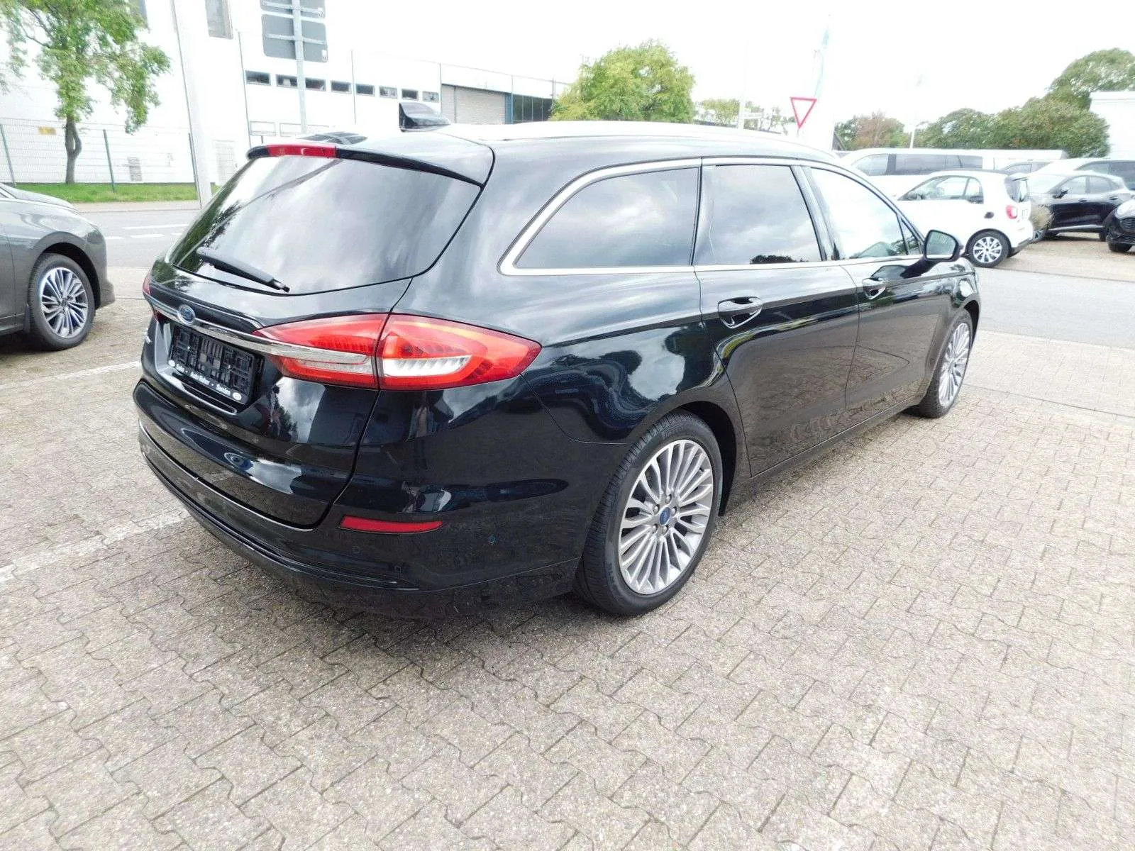 Ford Mondeo 2022 photo 4