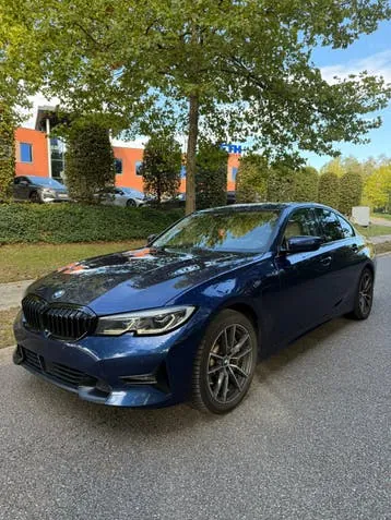 BMW 330E