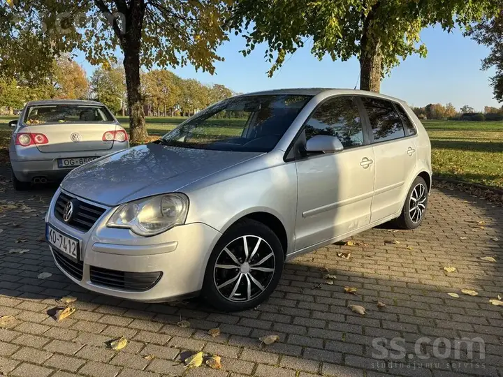 Volkswagen Polo 2008 photo 2