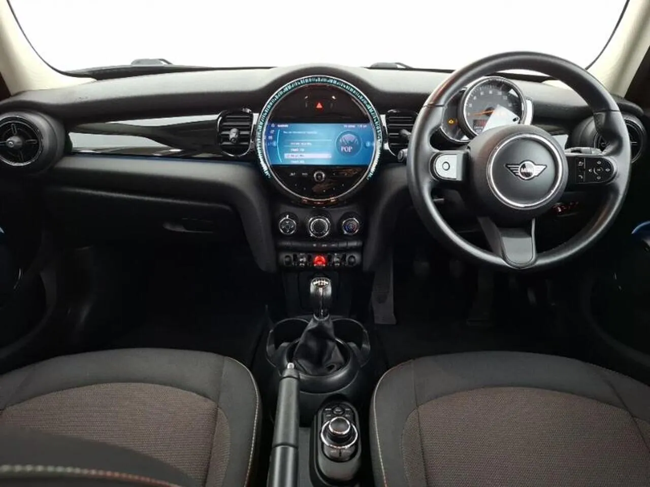 Mini Hatch 2022 photo 3