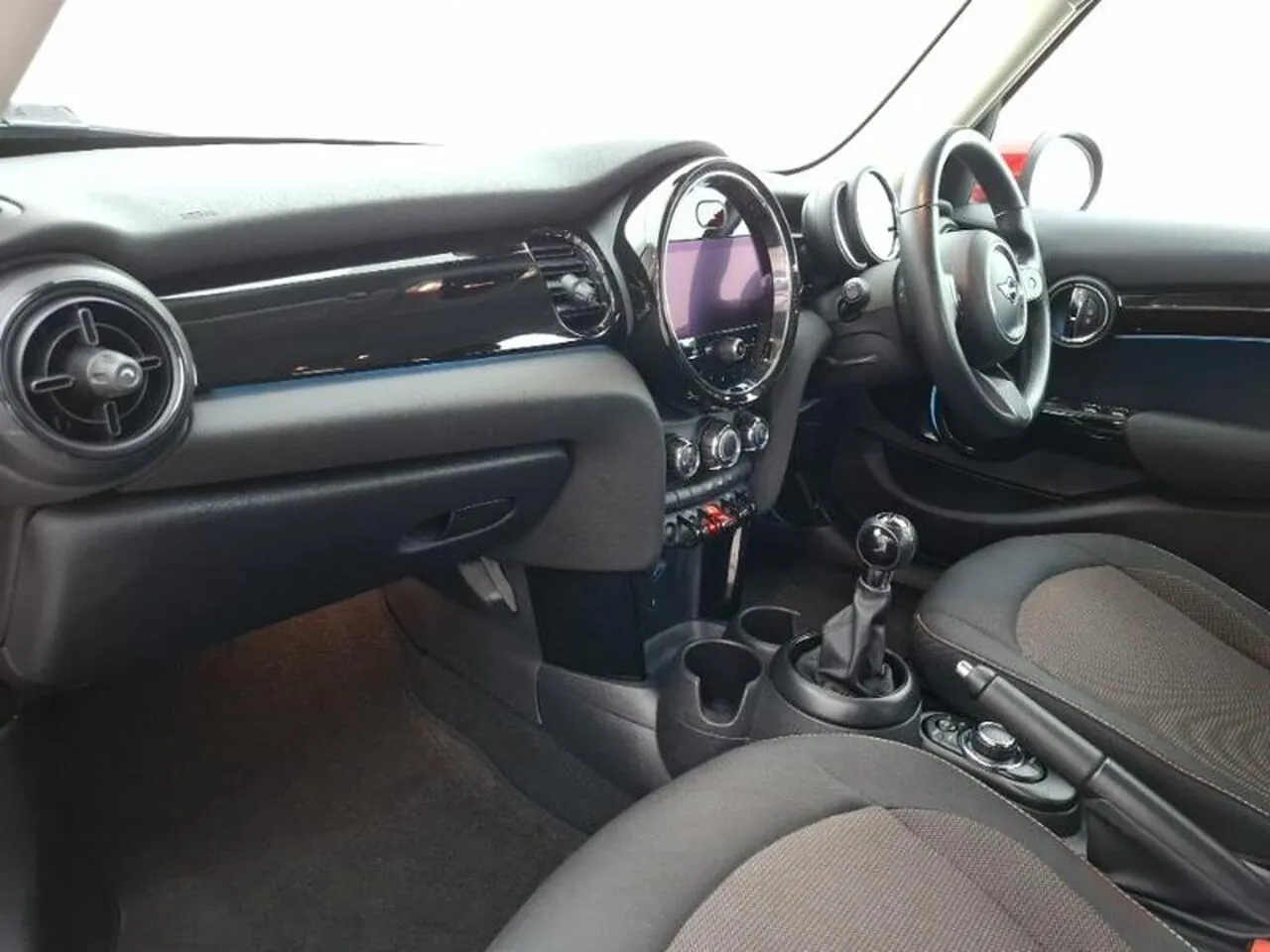 Mini Hatch 2022 photo 5