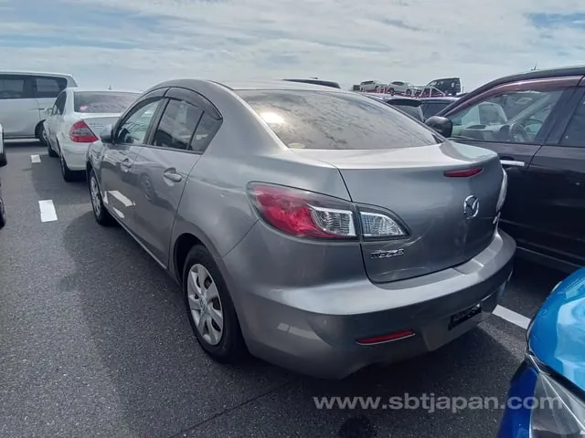 Mazda Axela 2009 photo 3
