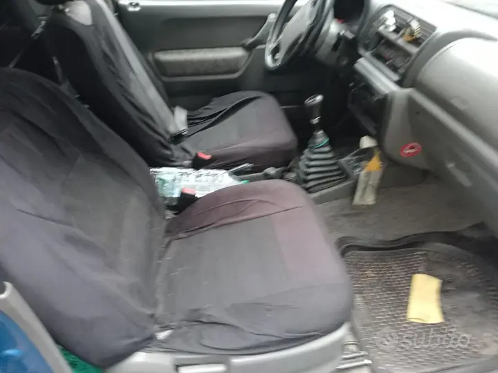 Suzuki Jimny 1999 photo 4