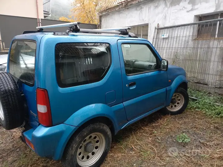Suzuki Jimny 1999 photo 2