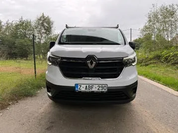 Renault Trafic 2023 photo 2