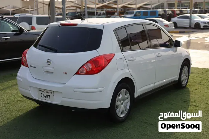 Nissan Tiida 2013 photo 4