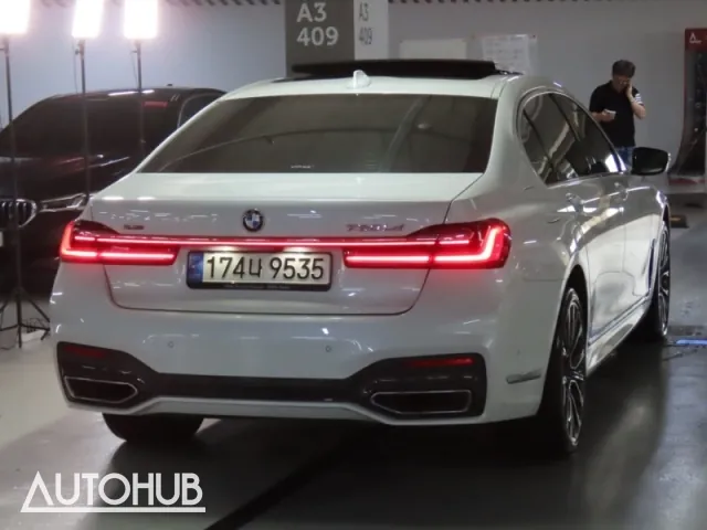 BMW 7 Series 2022 photo 3